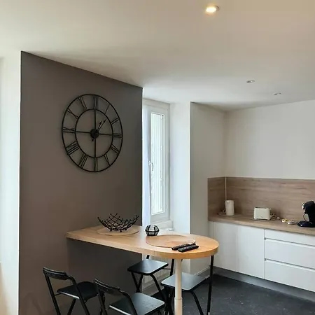 Cosy Spacieux Au Centre Bourg-en-Bresse