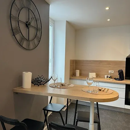 Cosy Spacieux Au Centre Apartment